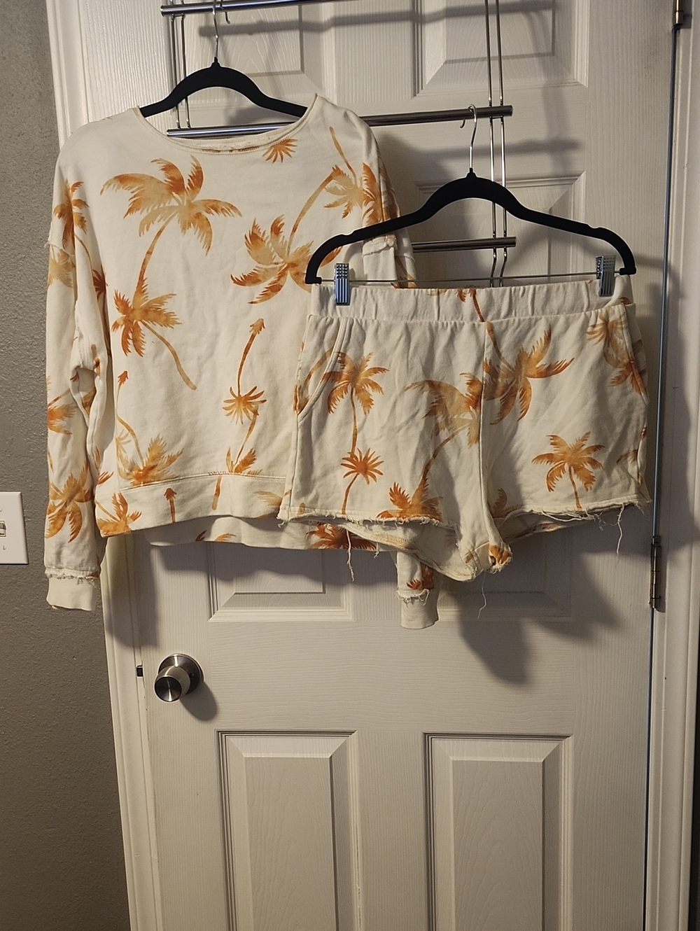 Z SUPPLY Palm Tree Print Lounge Set - Cream & Orange